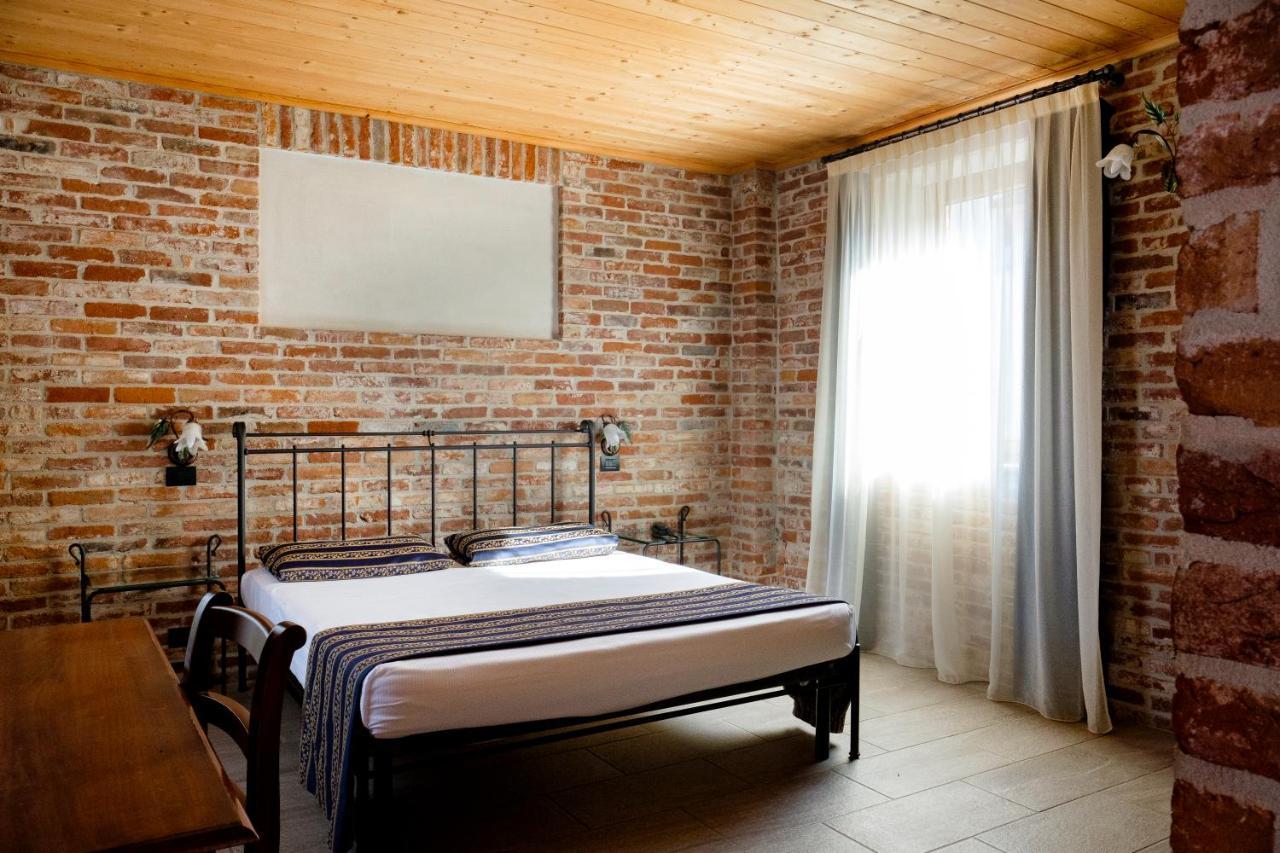 Hotel Le Botti Guarene Ngoại thất bức ảnh