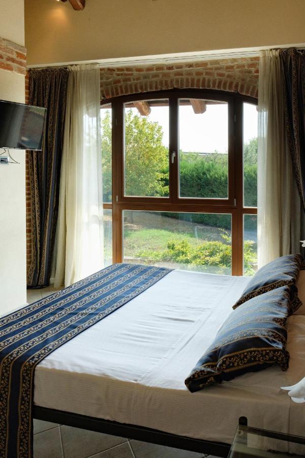 Hotel Le Botti Guarene Ngoại thất bức ảnh