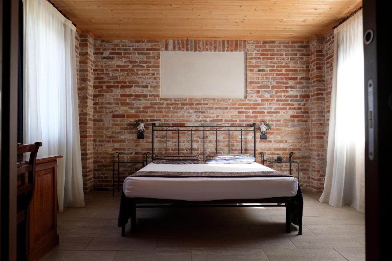 Hotel Le Botti Guarene Ngoại thất bức ảnh