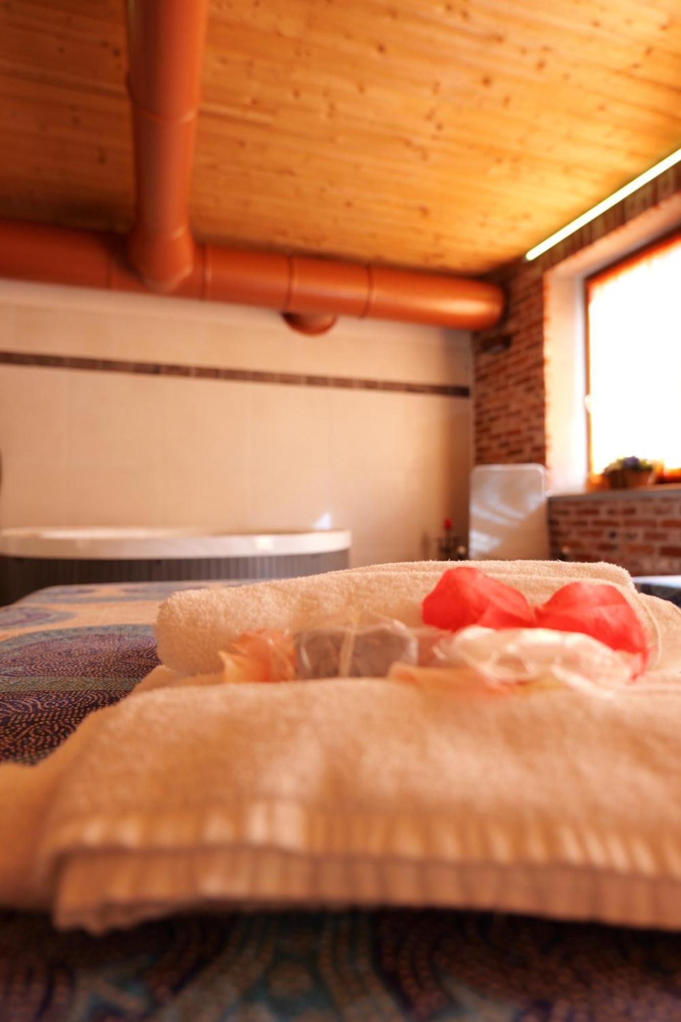 Hotel Le Botti Guarene Ngoại thất bức ảnh