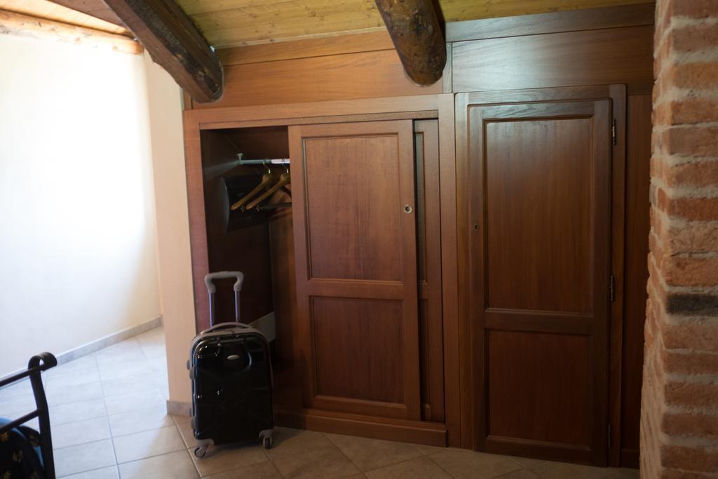 Hotel Le Botti Guarene Ngoại thất bức ảnh
